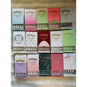Red Aspen Lot Of 18 Sets Square Press On Nail Dashes NEW!